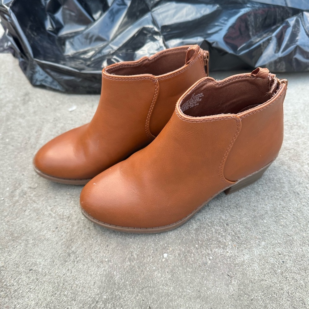 Girls Old Navy Ankle Booties (size girls 13)
